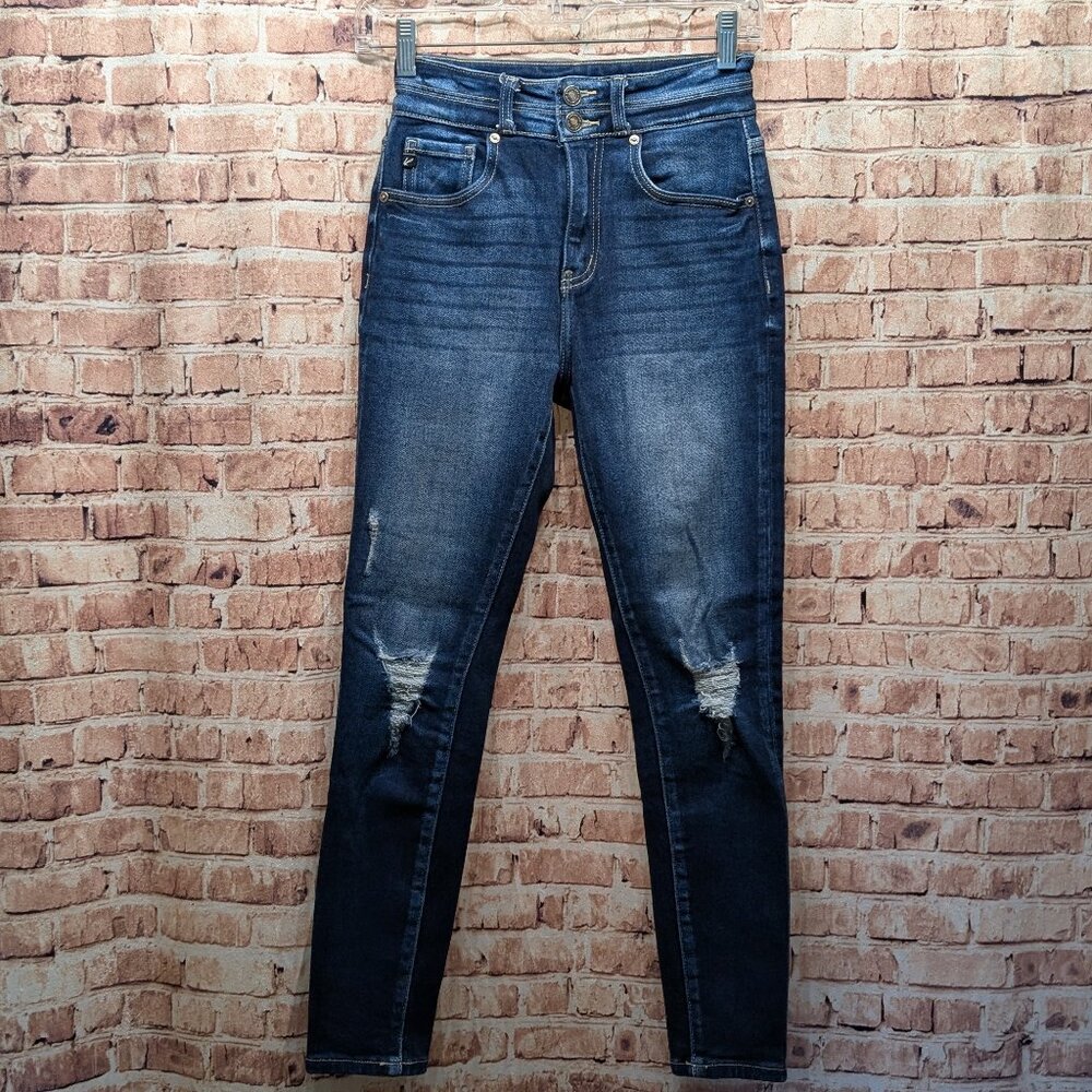 KanCan Jean High Rise Ripped Cropped Size 24